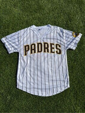 San Diego Padres Friar Faithful jersey with pinstripes, size S